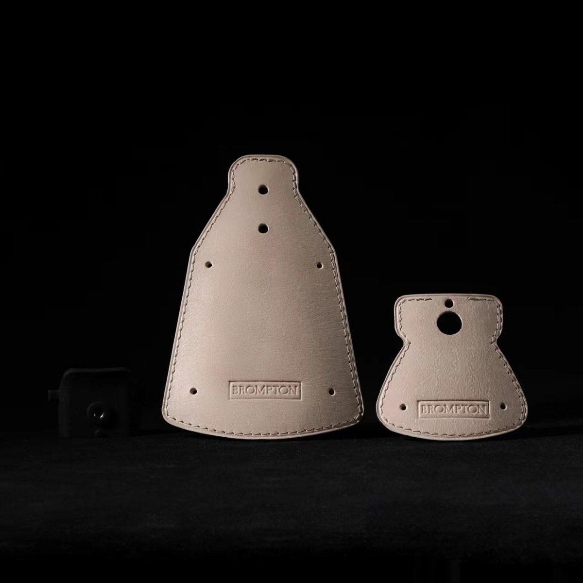 DC High-grade Genuine Leather  - đánh giá và giá Bike Fender Set